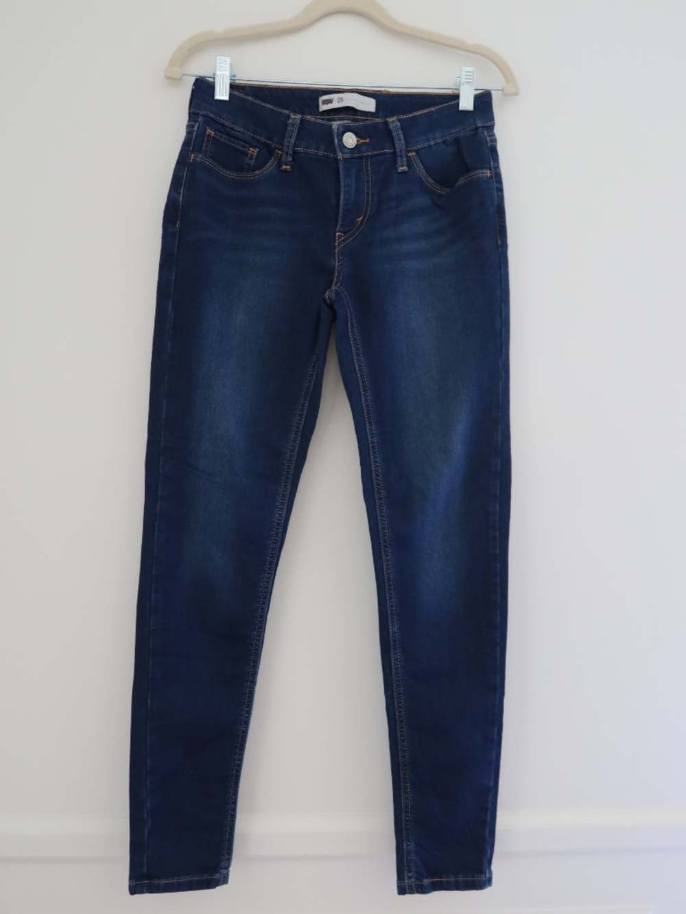 Womens Jeans Levis Size 28 Skinny Dark Wash